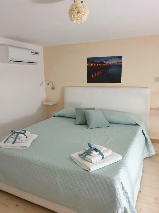 La Petite Maison Apartment Syracuse