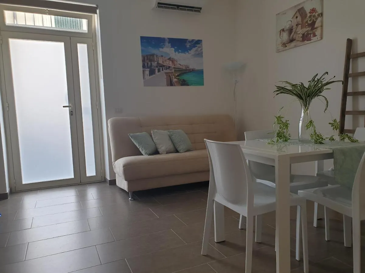 La Petite Maison Apartment Syracuse Italy