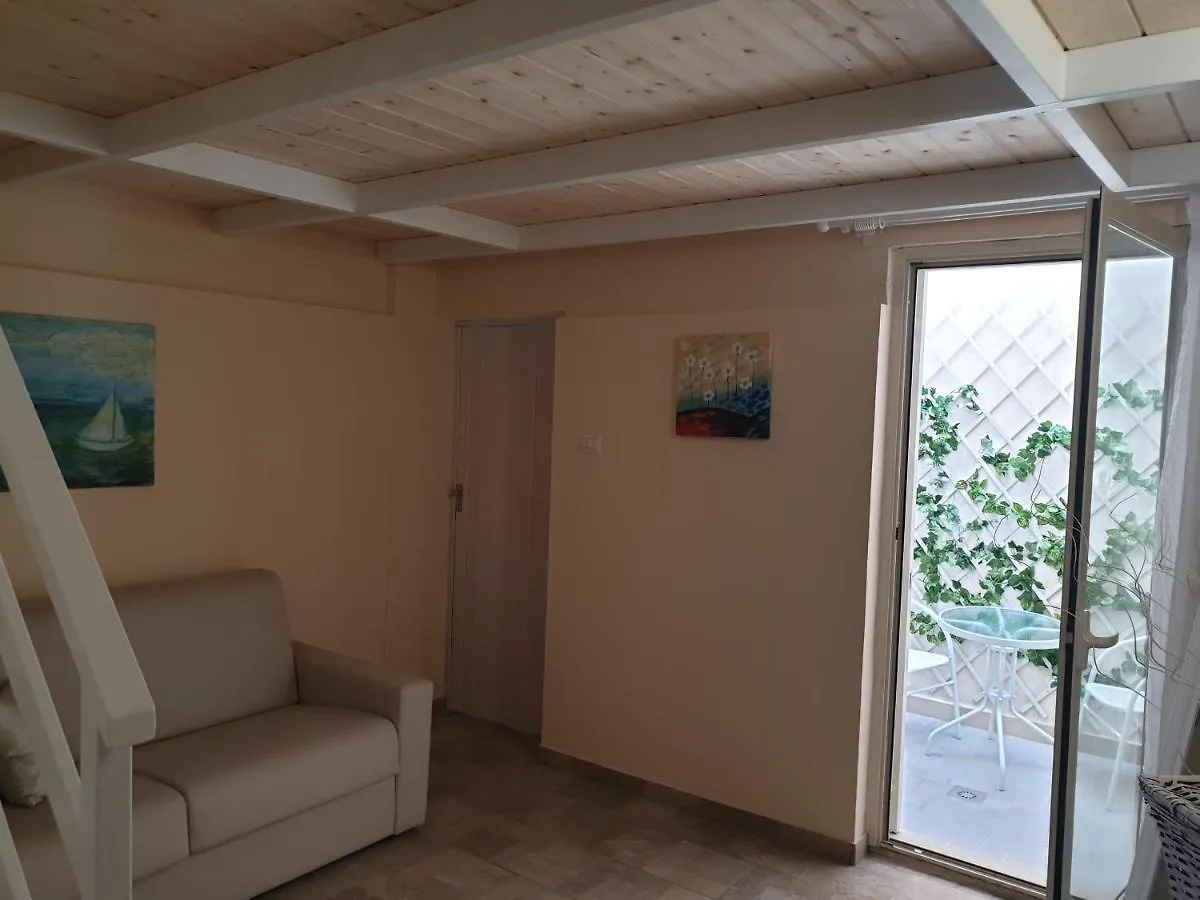 La Petite Maison Apartment Syracuse 0*,