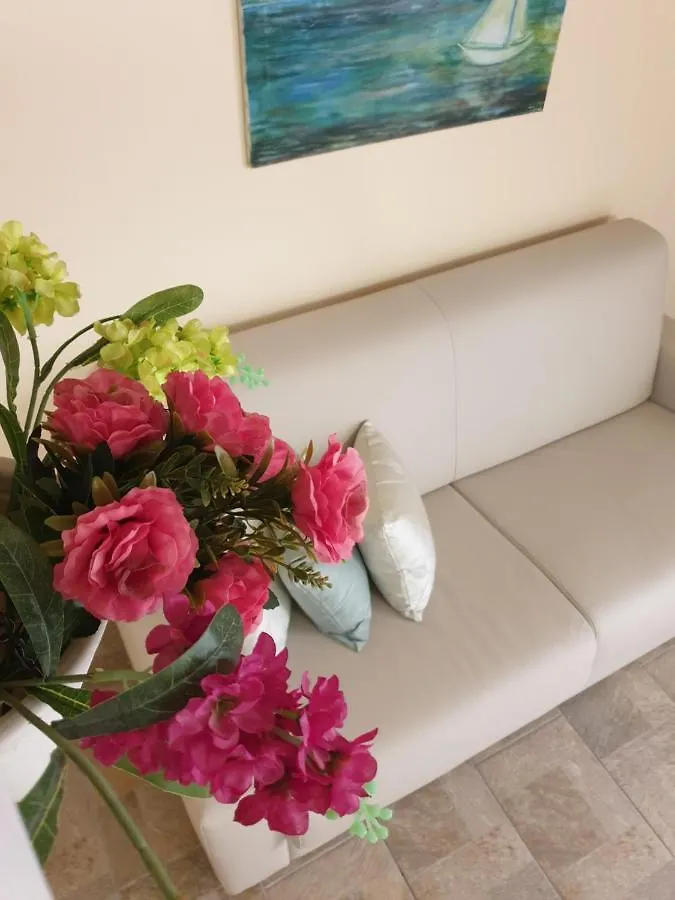La Petite Maison Apartment Syracuse Italy