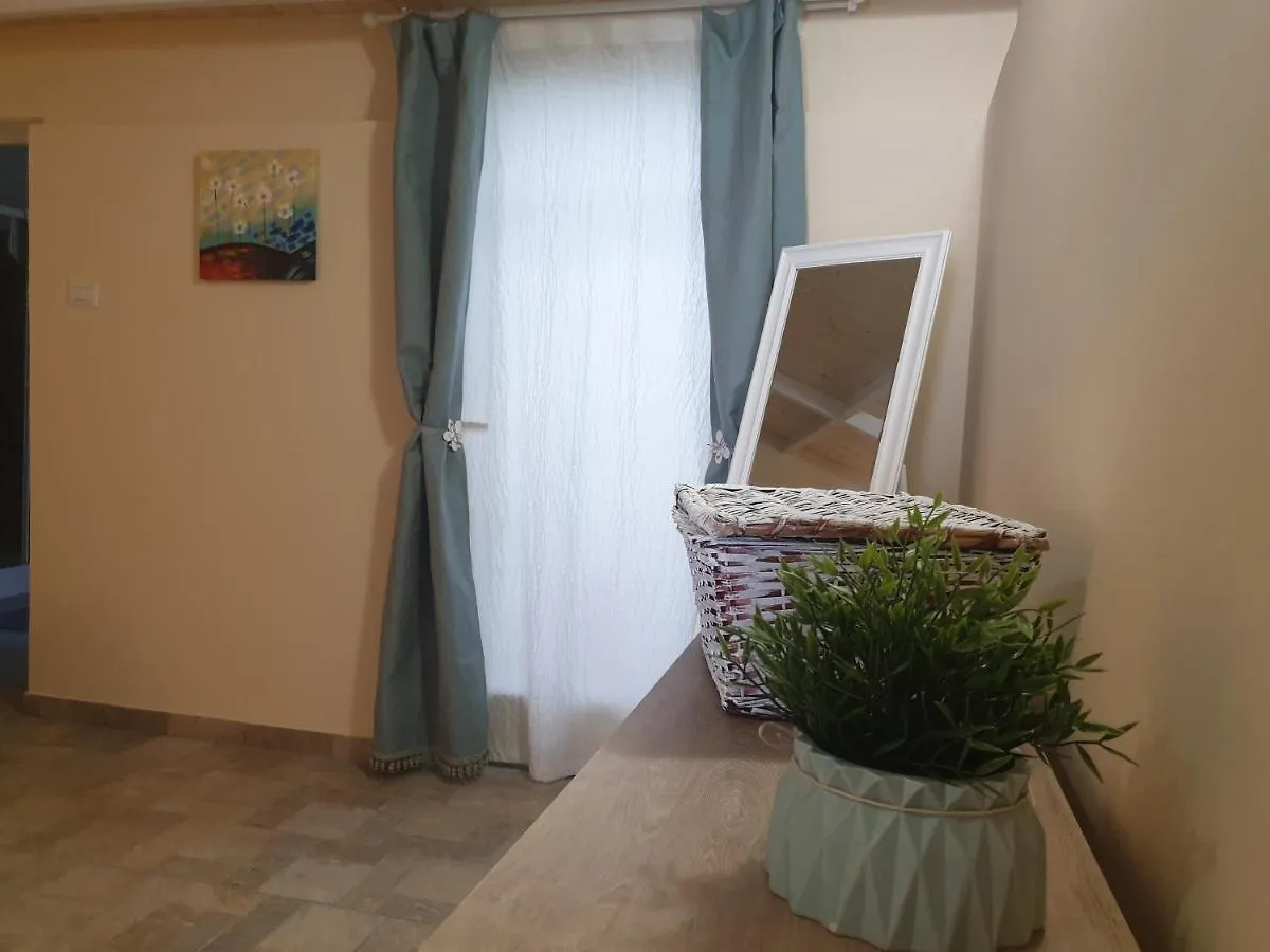 La Petite Maison Apartment Syracuse